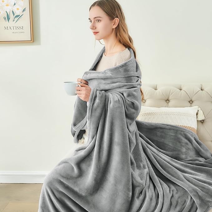 BEDELITE Fleece Blanket Soft Plush King Size Bed Blanket Grey 108"x90" | Ultra Soft Fleece, Plush Microfiber, Lightweight Warmth, All Season Comfort, Fade Resistant, Machine Washable