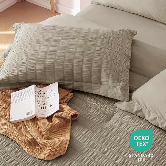 7 Pieces California King Comforter Set, Seersucker Bed in a Bag Cal King Size, All Season Luxury Bedding Set with Comforter, Flat Sheet, Fitted Sheet, Pillowcases & Shams, Linen