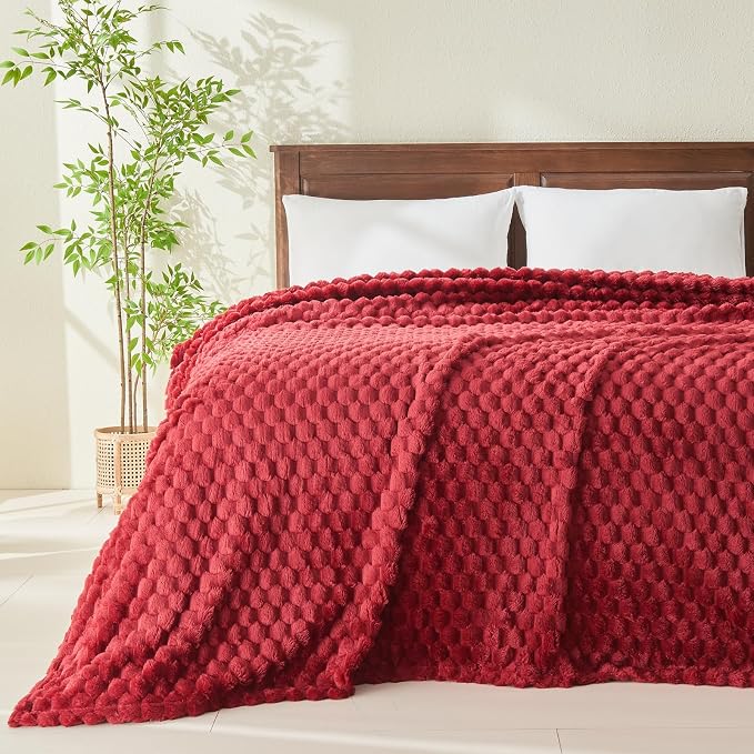 NEWCOSPLAY Fleece Clouds Cozy Queen Blanket for Couch, Red, 90"x90" | Premium Silky Flannel Blanket, Soft Lightweight Fluffy Throw Blanket for Bed Sofa Decor, Gift for All Season Use