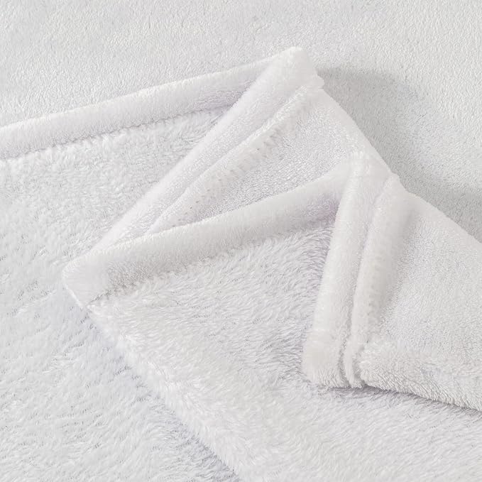 BEDELITE Fleece Blanket Soft Plush Twin Size Blanket White 60"x80" | Ultra Soft Fleece, Plush Microfiber, Lightweight Warmth, All Season Comfort, Fade Resistant, Machine Washable, Couch Sofa Bed