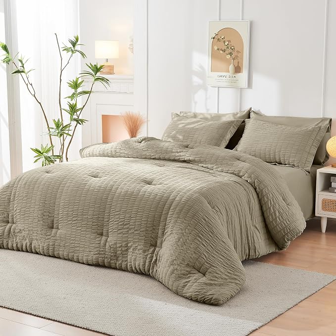 HYMOKEGE Linen Oversized Queen Comforter Set Seersucker 7 Pieces, All Season Luxury Bed in a Bag for Bedroom, Bedding Set with Comforter, Sheets, Pillowcases & Shams