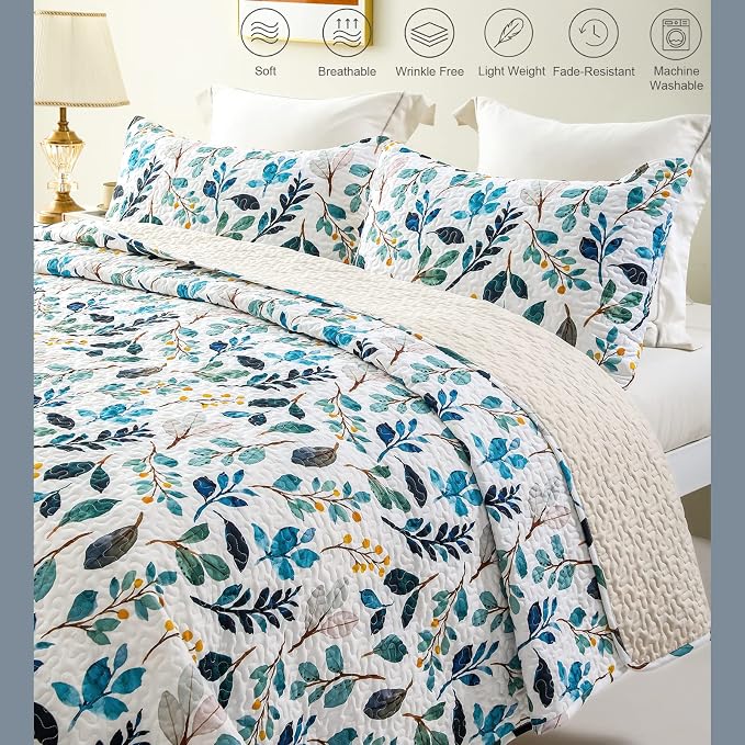 Whale Flotilla California King Size Quilt Set, Soft Floral Leaf Bedspreads | Reversible Lightweight Oversized Quilt Bedding Set for Bed, White Green Printed Coverlets with 2 Pillow Shams for All Seasons