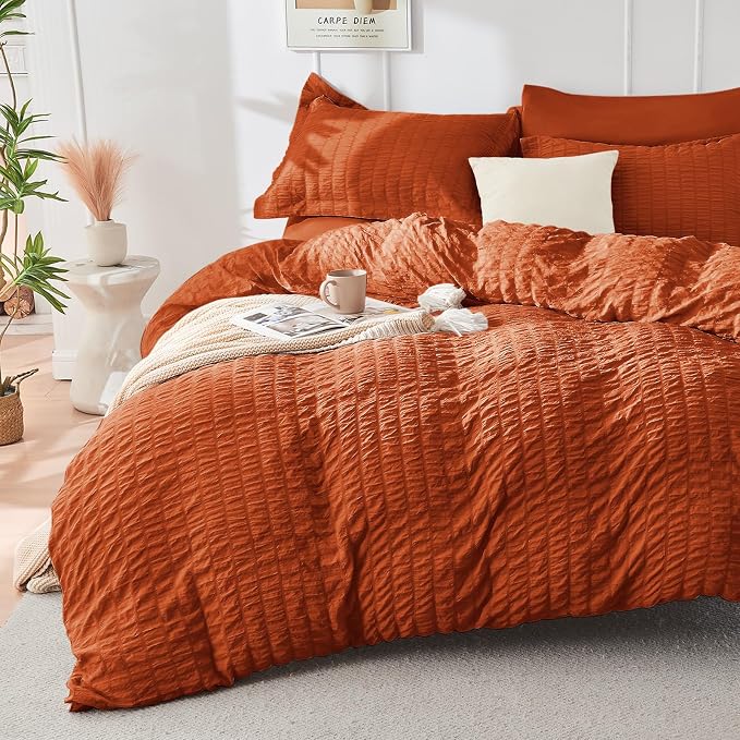 HYMOKEGE Burnt Orange Queen Comforter Set Seersucker 7 Pieces, All Season Luxury Bed in a Bag for Bedroom, Bedding Set with Comforters, Sheets, Pillowcases & Shams