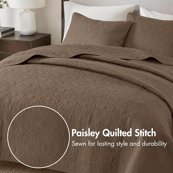 Madison Park Luxurious Cotton Damask Quilt Set, 3PC King/Cal King Bed Set | All Season, Lightweight Stitching Coverlet Bedspread Bedding Stitching with Shams, Mocha