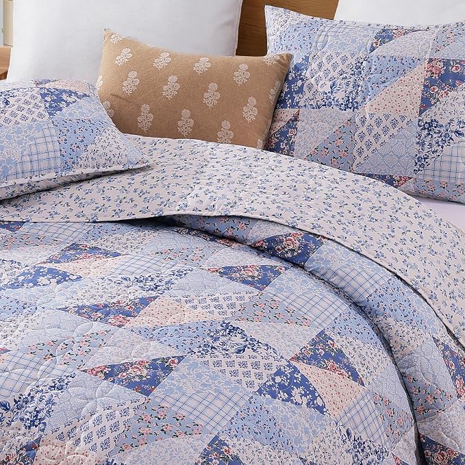 Twin/Twin XL Quilt Set-2 Pieces Soft Bedding Floral Patchwork Coverlet | All Seasons Lightweight Quilts Queen Size, 1 Quilt (66" x 92") and 1 Sham (20" x 26"), Reversible Bedspread, Blue Pink