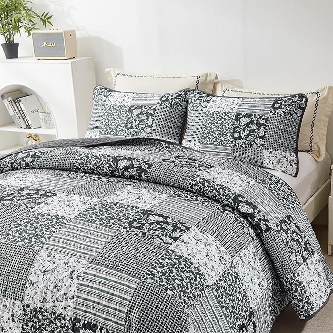 Mybedsoul Quilt California King Size, Patchwork Bedding Set, Black Grey | Soft Lightweight Microfiber Floral Boho Coverlet Set, 3 Pieces Plaid Bedspread, Bed Sets for All Seasons 110"x96"