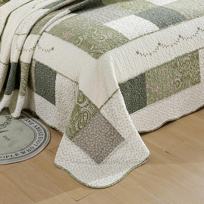 vctops Farmhouse Green 3 Piece Patchwork Quilted Set Floral Embroidery Cotton Bedding Set Lightweight Reversible Bedspread Coverlet 1 Quilt + 2 Pillow Shams (Green Floral,91"x98")