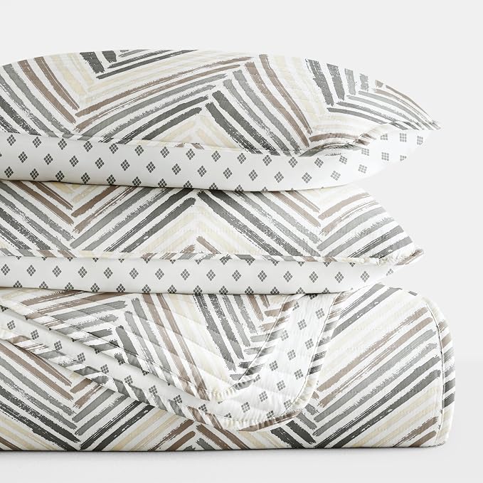 Merit Linens Soft Quilt Coverlet Bedding Set - Reversible Patterns - King/Cal-King Light Gray