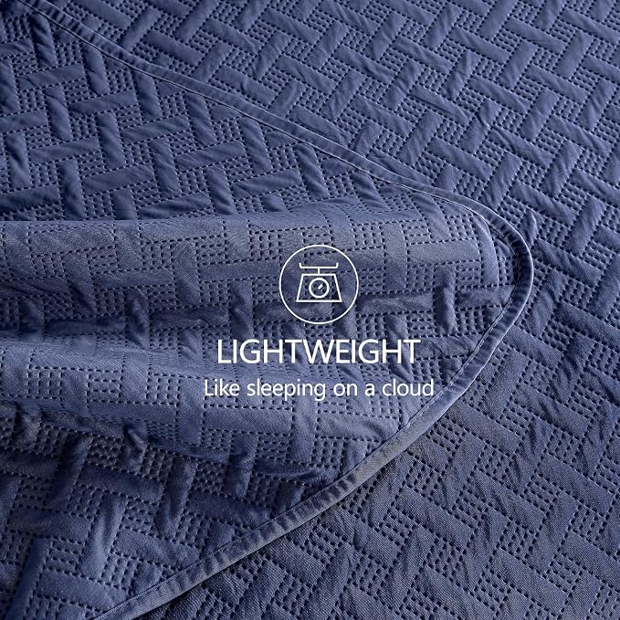FLYMME King Size Quilt Set - Soft Navy Blue Quilts Lightweight Microfiber Bedspread - Classic Basket Weave Pattern Bedspreads Coverlet 3 Pieces for All-Season (1 Quilt, 2 Pillow Shams)