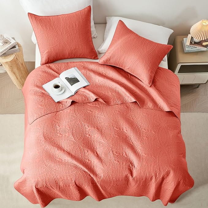 akkialla Mocha Coral Twin Quilt Set,Ultrasonic Lightweight Bedspread Coverlet for Modern Minimalist Bedroom,Soft Microfiber Coin Pattern Bedding,2-Piece (1 Quilt,1 Pillow Sham)