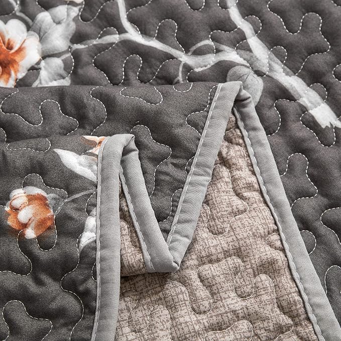 Flysheep 3 Pieces Quilt Set Full/Queen Size, Dark Gray Floral Reversible Bedspread Coverlet Set, Soft Microfiber Lightweight Bed Cover for All Season (90" x 90", 1 Quilt+ 2 Pillow Shams)
