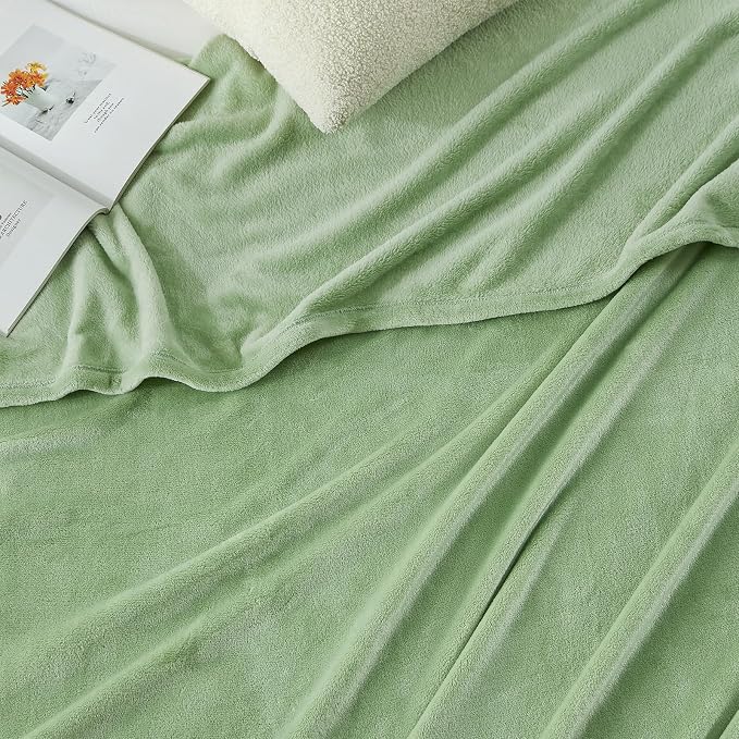 Hansleep Throw Sage Green Fleece Blanket, Soft Flannel Bed Blanket | Fuzzy Cozy Blanket 50x60 Inches, Multi-use for Bed, Sofa, Couch, Travel, Camping, All Season Warm Lightweight Cover