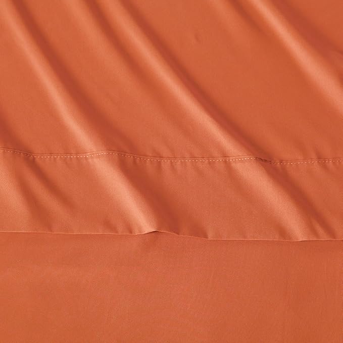 Amazon Basics Lightweight Microfiber 4-Piece Bed Sheet Set, Full, Brick, Solid