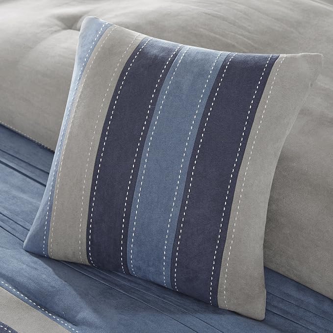 Madison Park Casual Modern Comforter Set, 7PC King Bedding Set | All Season Bedding with Comforter, Matching Bed Skirt, Decorative Pillows, Shams, Navy