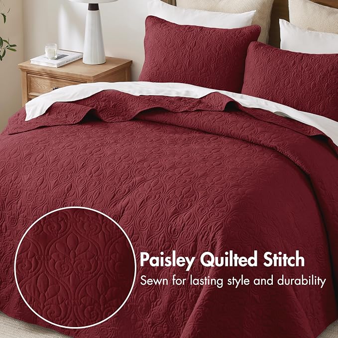 Madison Park Queen Quilt Bedding Set, Cottage-Inspired Damask, 3PC | All Season Quilted Coverlet, Classic Stitch Pattern Bedspread & Shams, Ultra Soft Microfiber Bedspread Set, Red