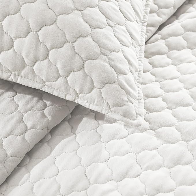 HORIMOTE HOME Cream Quilt Twin Size, Lightweight Quilt for Summer Ultra-Soft Microfiber Modern Style Quilted Clouds Pattern Bedspread Quit Set 2 Pieces (1 Quilt and 1 Pillow Sham)