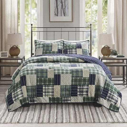 Madison Park Patchwork Farmhouse Green/Navy King Quilt Set, 3pc | Diamond Quilted, Reversible Coverlet Set, Plush Cotton Filled, Lightweight, Machine Washable, Easy Care, All-Season, Cozy