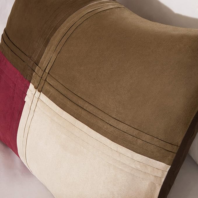 Madison Park Casual Blocks Comforter Set, 7PC Cal King Bedding Set | All Season, with Comforter, Shams, Bed Skirt, Decorative Pillows, Red Brown, Red