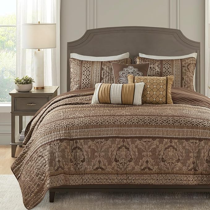 Madison Park Traditional Damask Jacquard Quilt Set, 6PC Full/Queen Coverlet | All Season, Lightweight Coverlet Bedspread Bedding Set, Matching Shams, Pillows, Brown/Gold