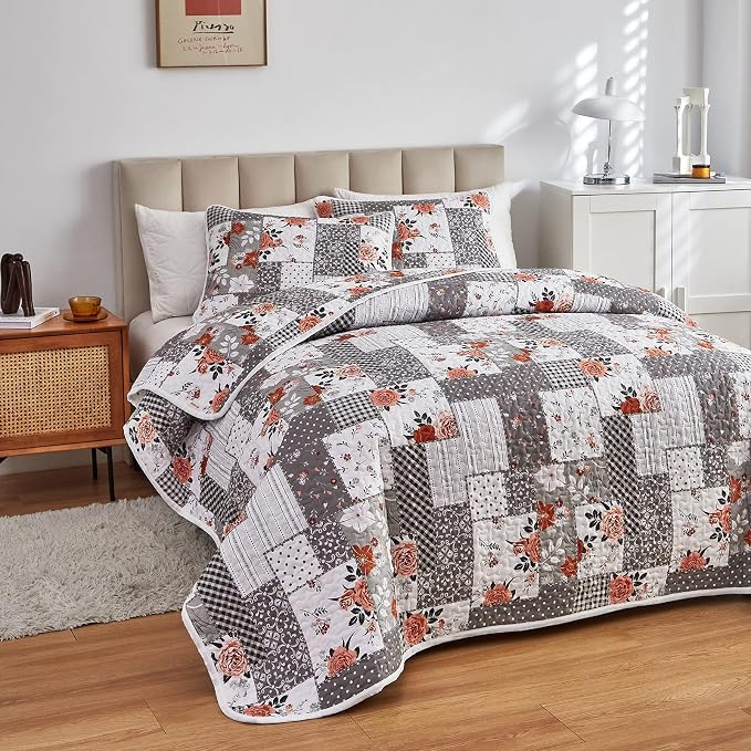 Patchwork Quilt Set King Size, 3 Pieces Grey White Floral Plaid Summer Bedspread Coverlet Set, Soft Microfiber Reversible Lightweight Bed Cover for All Season (102" x 90", 1 Quilt+ 2 Pillow Shams)
