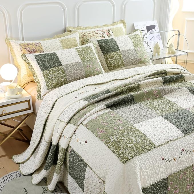 vctops Farmhouse Green 3 Piece Patchwork Quilted Set Floral Embroidery Cotton Bedding Set Lightweight Reversible Bedspread Coverlet 1 Quilt + 2 Pillow Shams (Green Floral,91"x98")