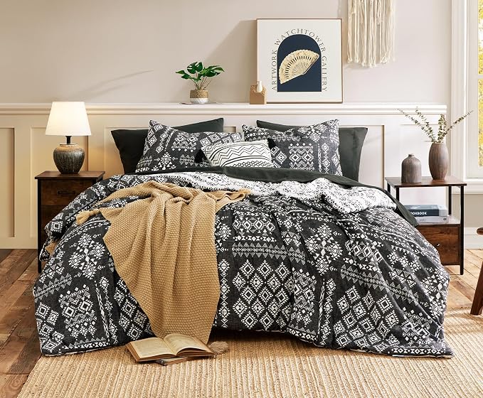 Queen Comforter Set - 7 Pieces Western Bedding Set Reversible Bed in A Bag | Boho Bedding, All Season Aztec Bed Set with Comforter, Sheets, Pillowcases & Shams, Grey and Black