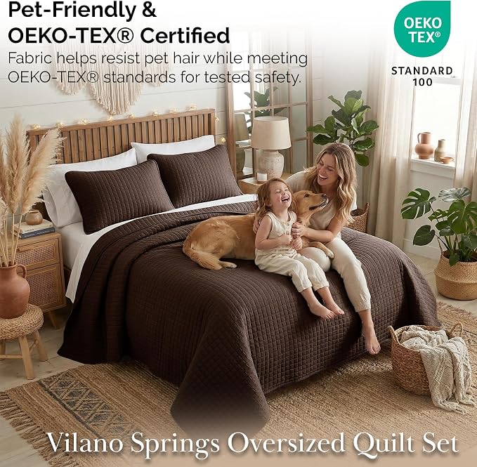 Southshore Fine Living, Inc. Oversized King Quilt Bedding Set, Soft Brushed Microfiber Bedspread, Pet Hair Resistant Bedding, California/King Quilt Coverlet Set with 2 Shams, Chocolate Brown