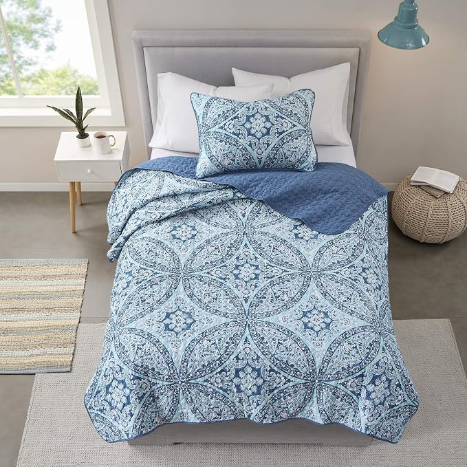 Comfort Spaces Gloria Boho Twin XL Quilt Set 2 Piece for Summer Aqua | Reversible Coverlet Bedspread, Soft All Season, Medallion Pattern, Winter Layer with Shams Modern Lightweight, Cozy Comfort