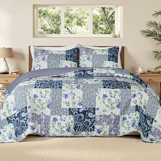 Whale Flotilla California King Size Quilt Set, Extra Soft Floral Bedspreads | Paisley Flowers Reversible Lightweight Oversized King Quilt Bedding Set, Printed Coverlet with 2 Pillow Shams for All Seasons