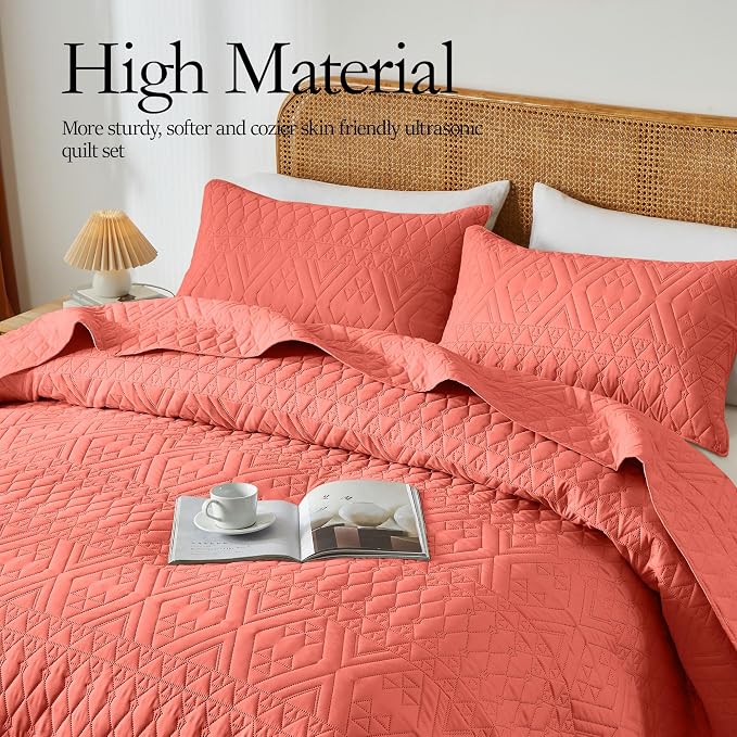 akkialla Full/Queen Size Quilt Bedding Set,Coral Lightweight Microfiber Soft Bedspread,Modern Style Geoetric Pattern Coverlet Set for All Seasons,3 Piece(1 Quilt,2 Pillow Shams)