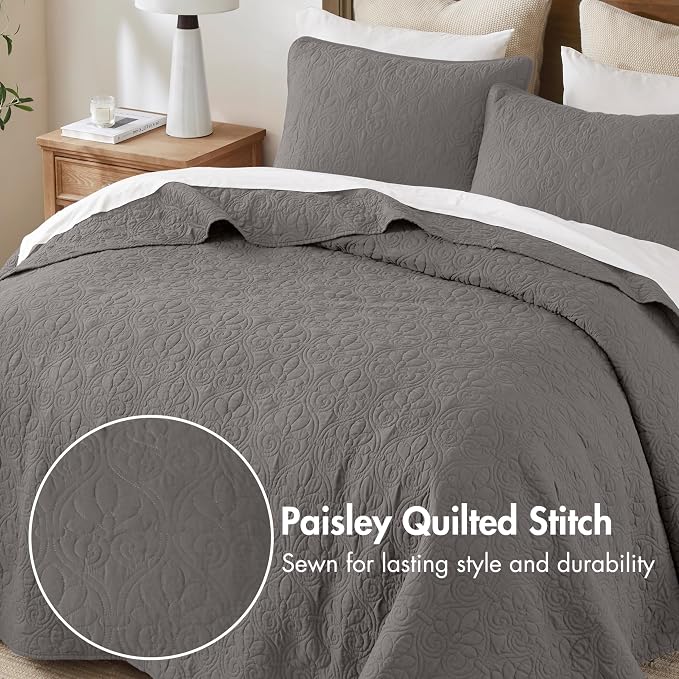 Madison Park Full Quilt Bedding Set, Cottage-Inspired Damask, 3PC | All Season Quilted Coverlet, Classic Stitch Pattern Bedspread & Shams, Ultra Soft Microfiber Bedspread Set, Dark Grey