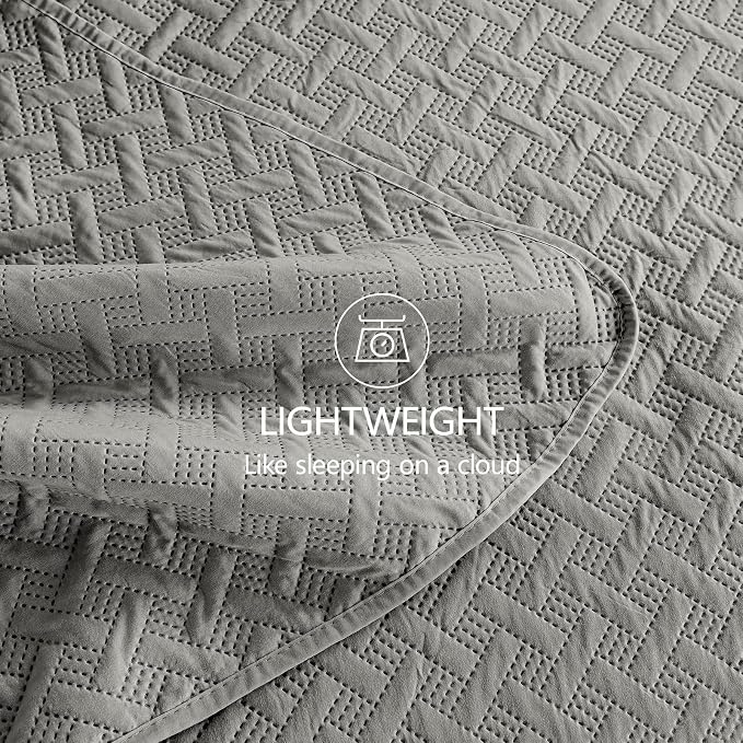 FLYMME Dark Grey King Quilt Bedspreads, 3 Pieces Lightweight Bedding Sets with Pillow Shams, Microfiber Quilted Comforter Coverlet for All Season (1 Quilt, 2 Shams)