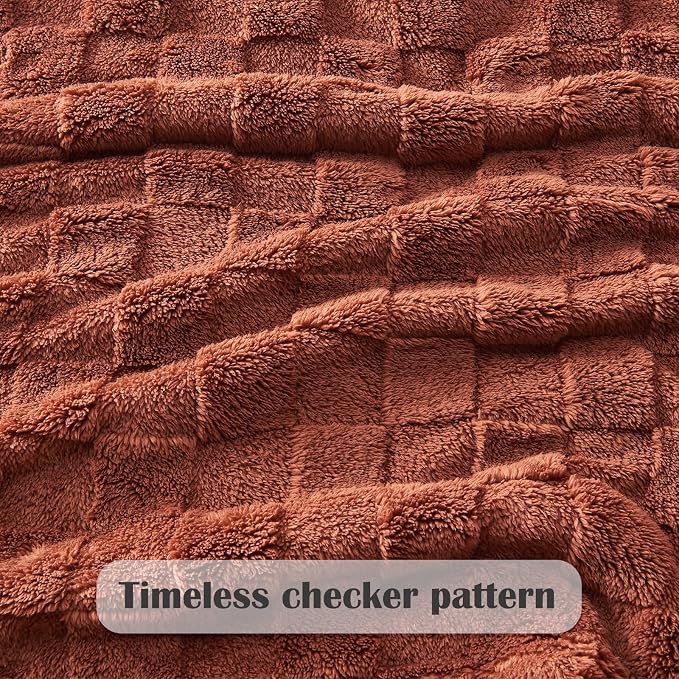 NEWCOSPLAY 3D Checkered Flannel Twin Blanket, Coffee Checkered, 60"x80" | Super Soft Cute Lightweight Decorative Premium Silky Fleece Blanket for Couch Sofa Bed, Gift for Women Men, All Season Use