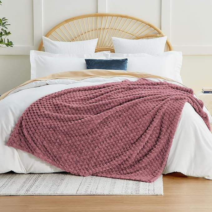 EXQ Home Gentle Soft Fleece Throw Blanket – Cozy Lightweight 3D Imitation Turtle Shell Jacquard Blanket for Couch Bed – All-Season Warm Fuzzy Flannel Blanket for Women Mom Her Gift(60"x80",Dusty Pink)
