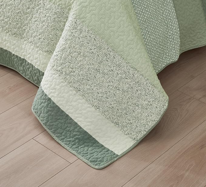 Chezmoi Collection Reed 3-Piece Chic Patchwork Striped Quilt Set - Green Floral Coverlet - Pre-Washed Cotton Lightweight Reversible Bedspread, Oversized King Size