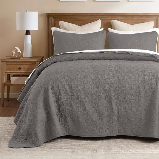 Madison Park Queen Quilt Bedding Set, Cottage-Inspired Damask, 3PC | All Season Quilted Coverlet, Classic Stitch Pattern Bedspread & Shams, Ultra Soft Microfiber Bedspread Set, Dark Grey