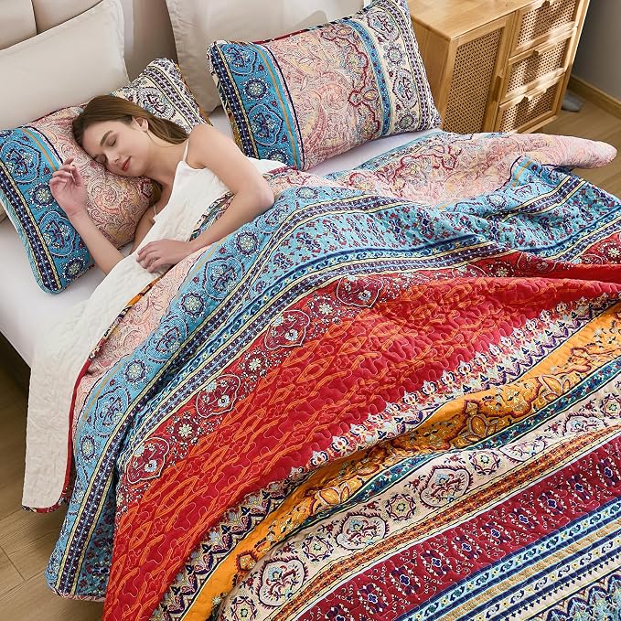 WONGS BEDDING Boho Quilt Calking Size,3 Pcs Bedding Set,Blue Beige | Colorful Bohemian Striped Printed Bedspread for All Season, Lightweight Microfiber Coverlet Set with 2 Pillowcases (106"x96")