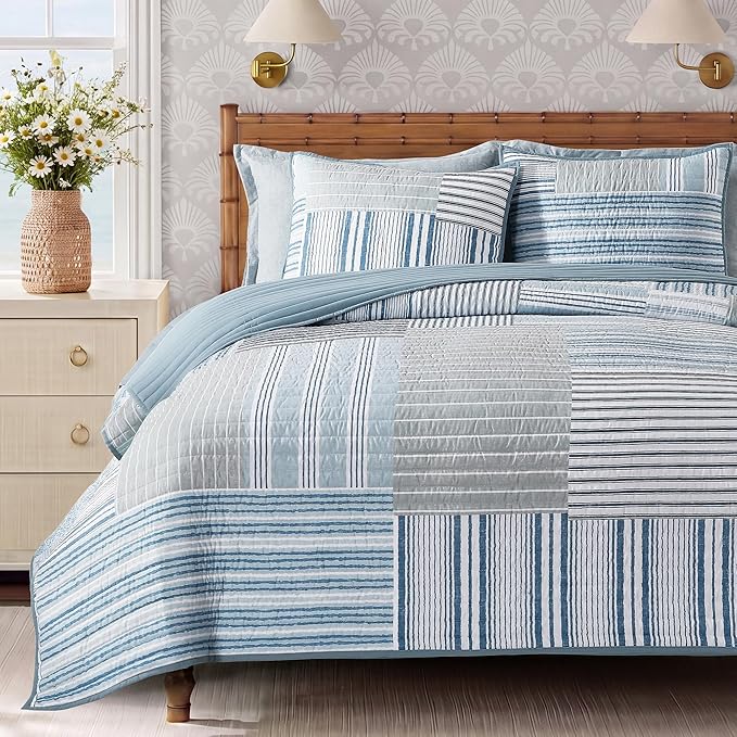 King Quilt Set-3 Pieces Soft Bedding Lightweight Floral Patchwork Coverlet | All Seasons Quilts Queen Size for Bed, 1 Quilt (106" x 94") and 2 Shams (20" x 36"), Vintage Bedspread, Blue Stripe