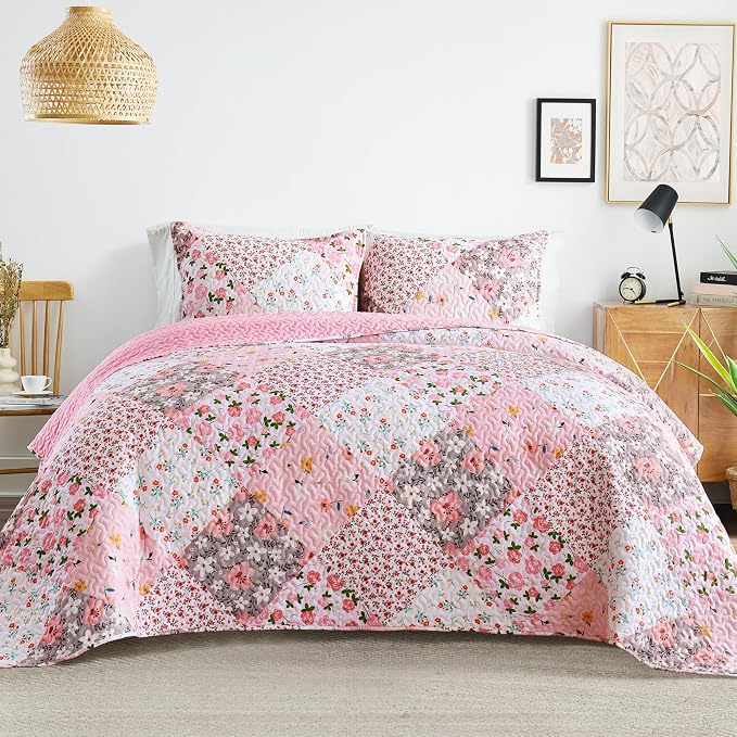 Whale Flotilla Patchwork Quilts Queen Size, Extra Soft Floral Bedspreads | Pink Reversible Lightweight Full Queen Quilt Bedding Set for Bed, Printed Coverlets with 2 Pillow Shams for All Seasons