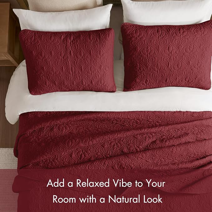 Madison Park Queen Quilt Bedding Set, Cottage-Inspired Damask, 3PC | All Season Quilted Coverlet, Classic Stitch Pattern Bedspread & Shams, Ultra Soft Microfiber Bedspread Set, Red