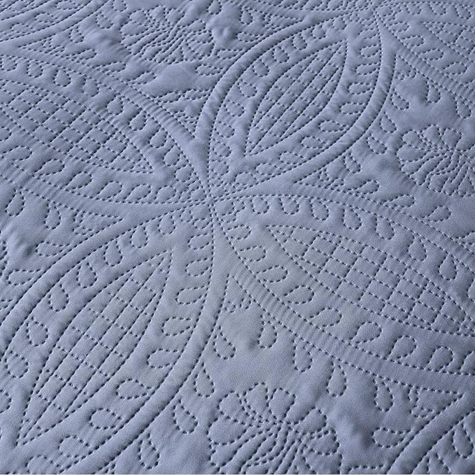 akkialla Quilts Queen Size,Bluish Grey Ultrasonic Full/Queen Quilt Set,Lightweight Soft Bedspread Coverlet,Modern Style Coin Pattern Bed Cover for All Seasons,3 Piece(1 Quilt,2 Pillow Shams)