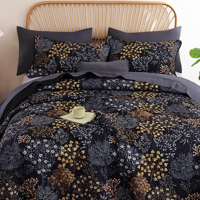 WONGS BEDDING Queen Quilt Set, 3 Pcs Black Brown Floral Bedspread Coverlet | Soft Lightweight Farmhouse Quilt Bedding Set for Bed, Microfiber Floral Quilted Bed Cover for Guest Room 96"×90"