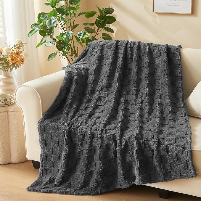 NEWCOSPLAY 3D Checkered Flannel Queen Blanket, Dark Grey, 90"x90" | Super Soft Cute Lightweight Decorative Premium Silky Fleece Blanket for Couch Sofa Bed, Gift for Women Men, All Season Use