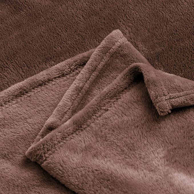 BEDELITE Fleece Blanket Soft Plush Throw for Couch Brown 50"x60" | Ultra Soft Fleece, Plush Microfiber, Lightweight Warmth, All Season Comfort, Fade Resistant, Machine Washable, Couch Sofa Bed
