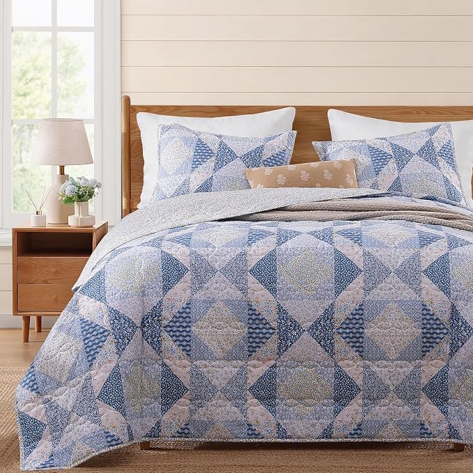 Twin/Twin XL Quilt Set-2 Pieces Soft Bedding Floral Patchwork Coverlet | All Seasons Lightweight Quilts Queen Size, 1 Quilt (66" x 92") and 1 Sham (20" x 26"), Reversible Bedspread, Blue Marigold