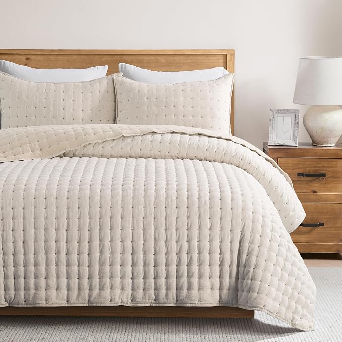 WDCOZY Beige Cloud Quilt Set King Size, Lightweight Soft Cross Stitch Bedspread, Textured Like Linen, Farmhouse Rustic Country Coverlet, Spring Summer Thin Comforter, 3 Pieces, 104x90 inches