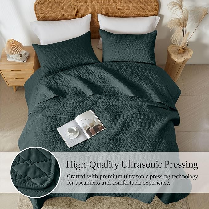 akkialla Full/Queen Size Quilt Bedding Set,Forest Green Lightweight Microfiber Soft Bedspread,Modern Style Geoetric Pattern Coverlet Set for All Seasons,3 Piece(1 Quilt,2 Pillow Shams)