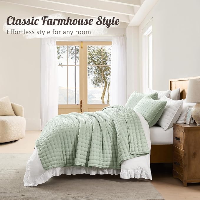 WDCOZY Sage Green King Size Quilt Bedding Sets with 2 Pillow Shams, Lightweight Soft Bedspread Coverlet, Quilted Blanket Thin Comforter Bed Cover for All Season, 3 Pieces, 104x90 inches