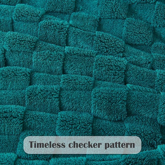 NEWCOSPLAY 3D Checkered Flannel King Blanket, Dark Teal, 90"x110" | Super Soft Cute Lightweight Decorative Premium Silky Fleece Blanket for Couch Sofa Bed, Gift for Women Men, All Season Use