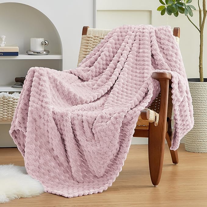 EXQ Home Gentle Soft Fleece Throw Blanket – Cozy Lightweight 3D Imitation Turtle Shell Jacquard Blanket for Couch Bed – All-Season Warm Fuzzy Flannel Blanket for Women Mom Gifts(50"x60",Purplish Pink)